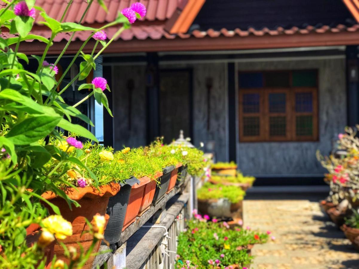 Mangrove House Lanta Old Town Hotel Ko Lanta Eksteriør billede